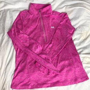 Women’s pink Under Armour heatgear
